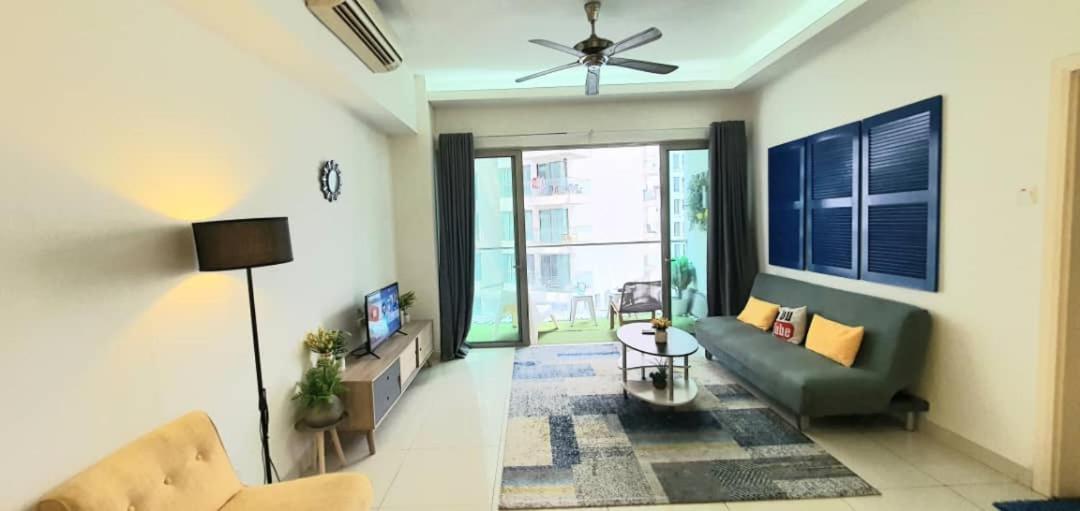 Regalia Suites Klcc View Rooftop Infinity Pool By Angkasa Homes Kuala Lumpur Ngoại thất bức ảnh