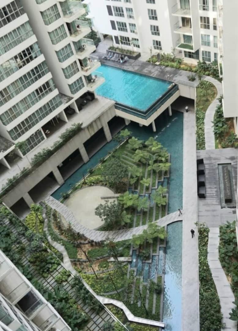 Regalia Suites Klcc View Rooftop Infinity Pool By Angkasa Homes Kuala Lumpur Ngoại thất bức ảnh